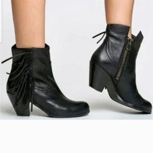 Sam Edelman Louie Black Leather Fringe Bootie Size 8